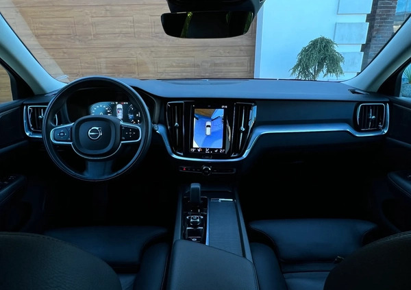 Volvo V60 cena 119800 przebieg: 166000, rok produkcji 2021 z Świdnica małe 631